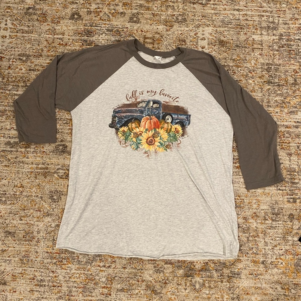 XL Fall is my Favorite graphic baseball tee